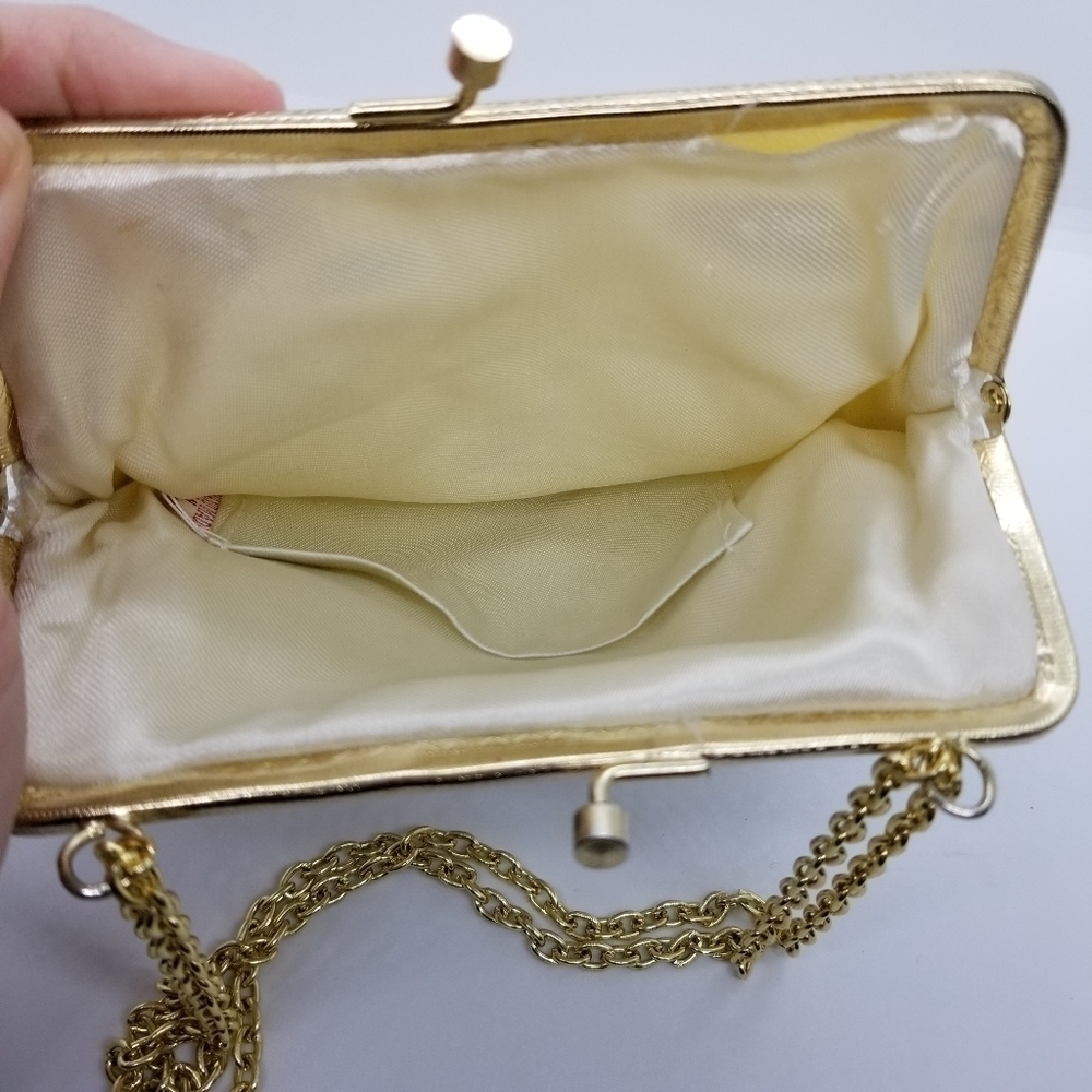 vintage ivory colored beaded and sequined evening bag with gold chain strap - Picture 4 of 8